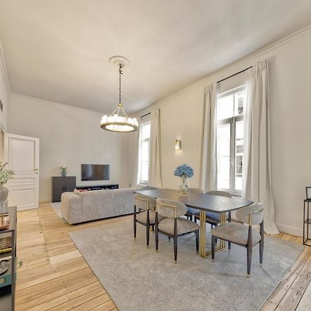 Appartement Dans L'Hypercentre Brussel Bagian luar foto