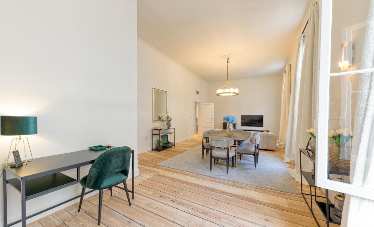 Appartement Dans L'Hypercentre Brussel Bagian luar foto